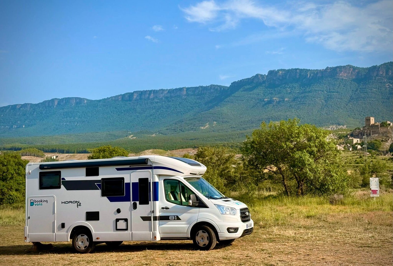 Cantabria y autocaravanas: no, la nueva normativa no permite dormir “en cualquier vía pública”